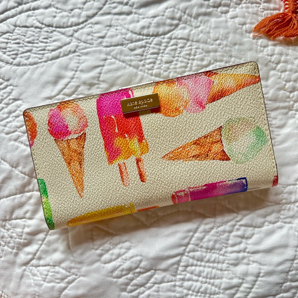 AUTHENTIC Kate Spade Staci Large Wallet in print Flavor of the Month